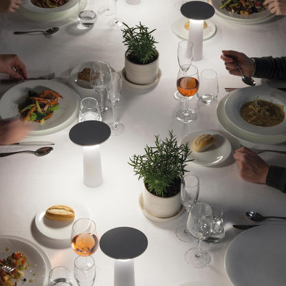 Skorter | InfiNight - Modern table lamp with touch sensor | Dimmable brightness