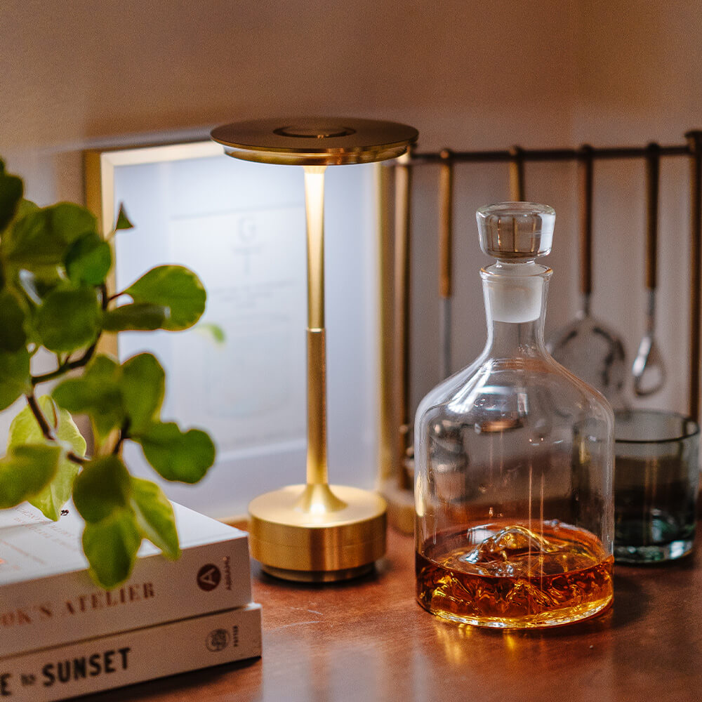Skorter | Ambient Metallic Wireless Table Lamp