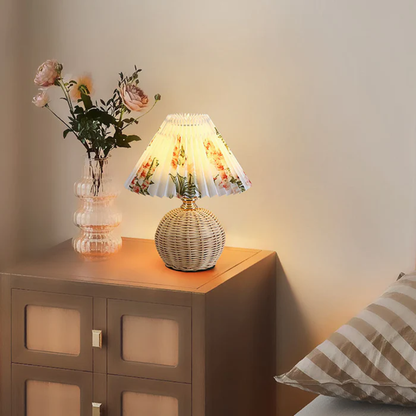 Skorter | Modern Table Lamp with White Pleated Shade