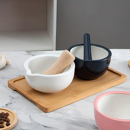 Skorter and a ceramic kitchen pestle