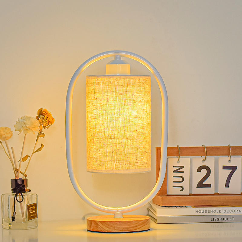 Skorter | Vintage LED Wood Table Lamp