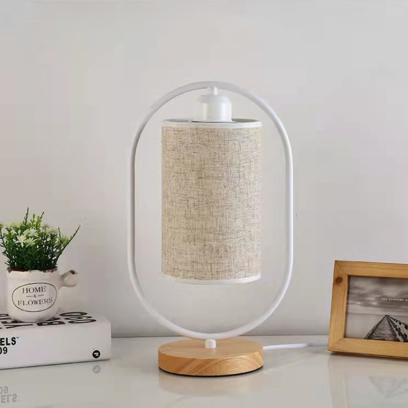 Skorter | Vintage LED Wood Table Lamp