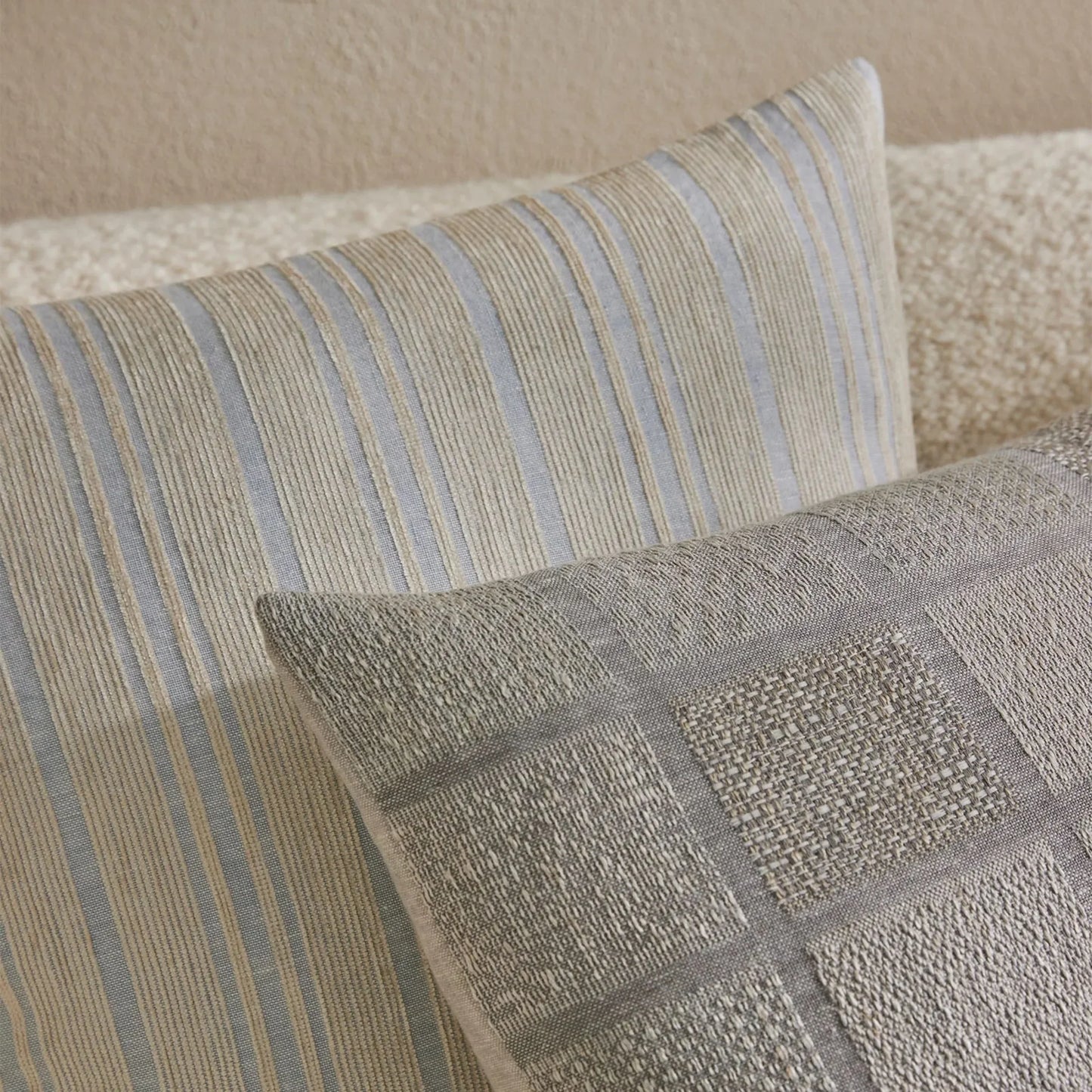 Skorter | Adriana Cushion - Glacier