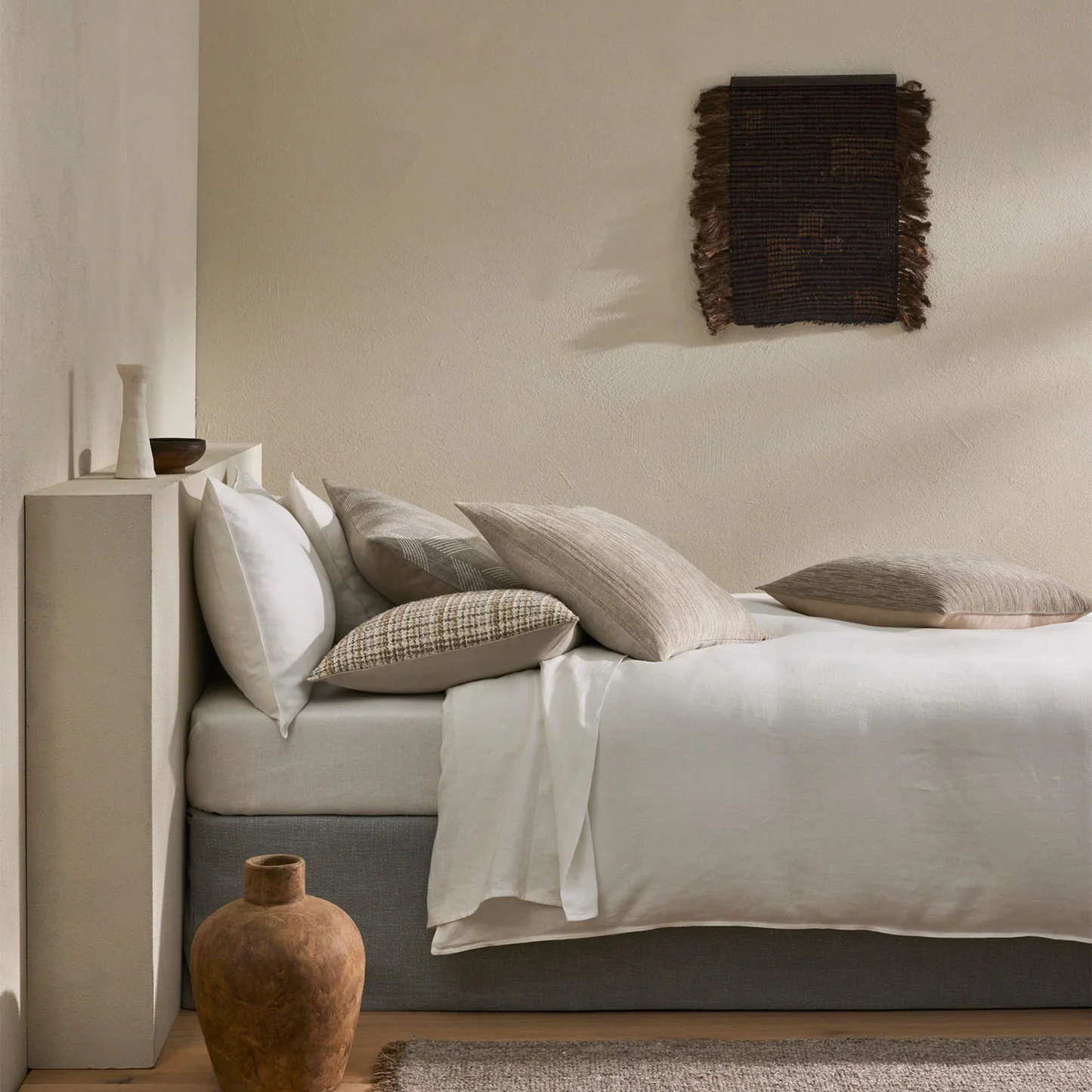 Skorter | Dania Cushions - Oysters