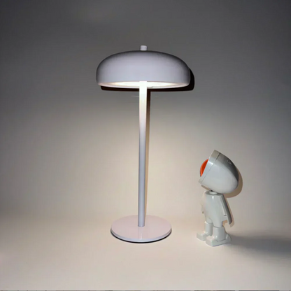 Skorter | Stylish Retro Table Lamp