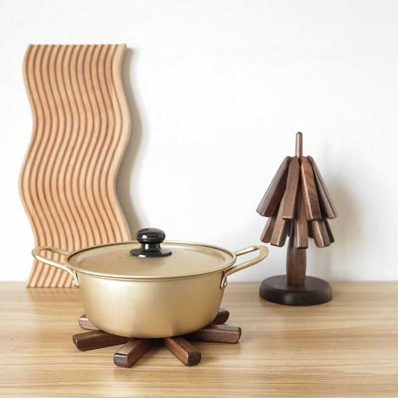 Skorter | Elegant Walnut Table Mats for Noble & Cozy Dining Areas