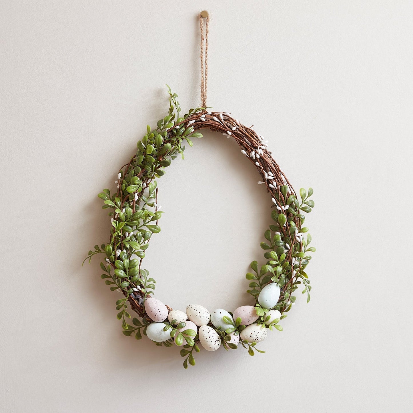 Skorter | 35cm Easter wreath decoration in egg shape with micro fairy lights