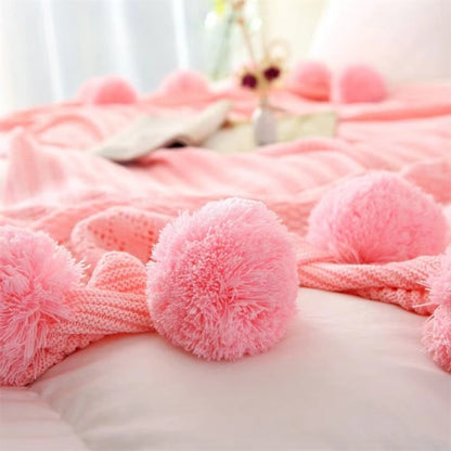 Skorter | Whimsy Fluffy Pom-Pom Macaron Blanket