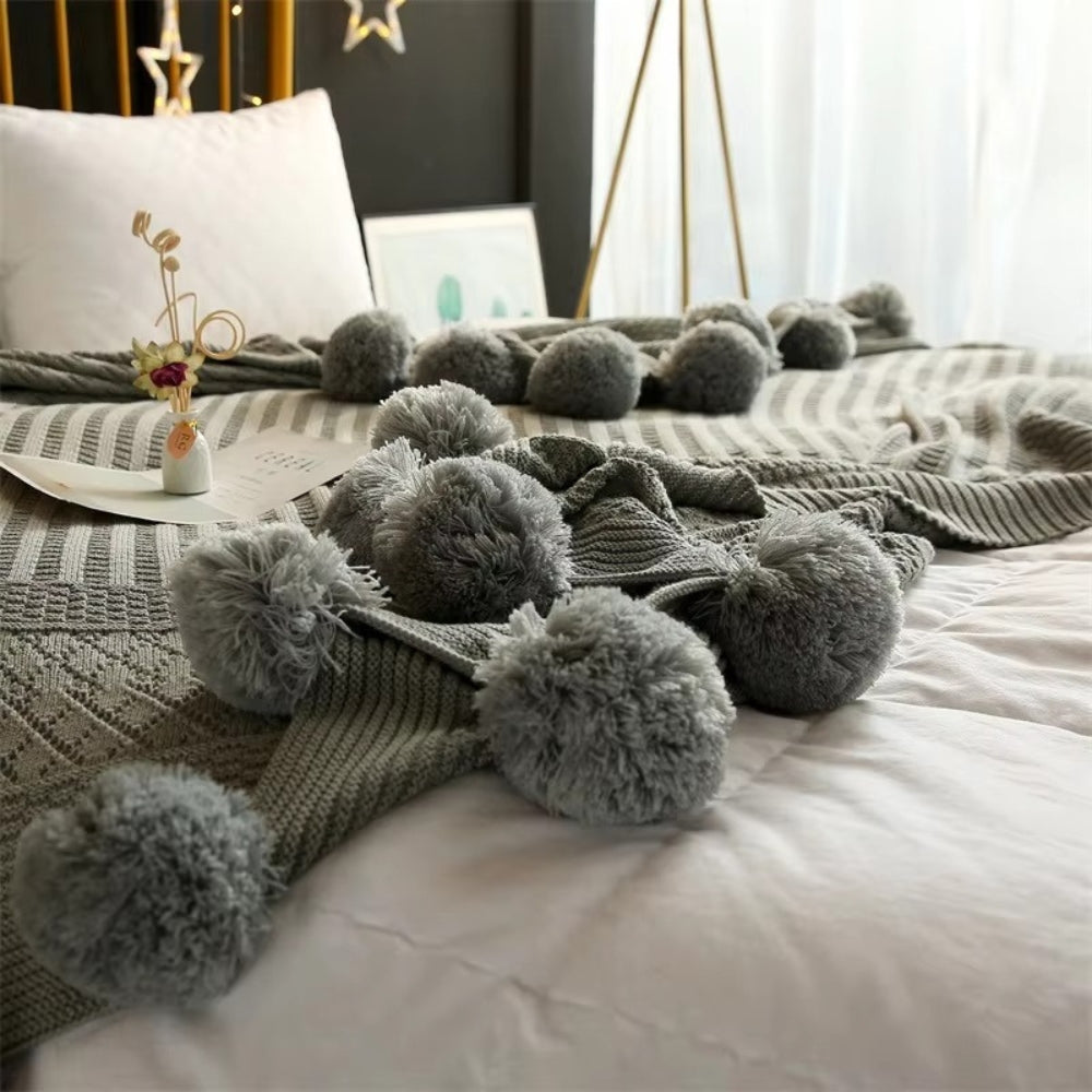 Skorter | Whimsy Fluffy Pom-Pom Macaron Blanket