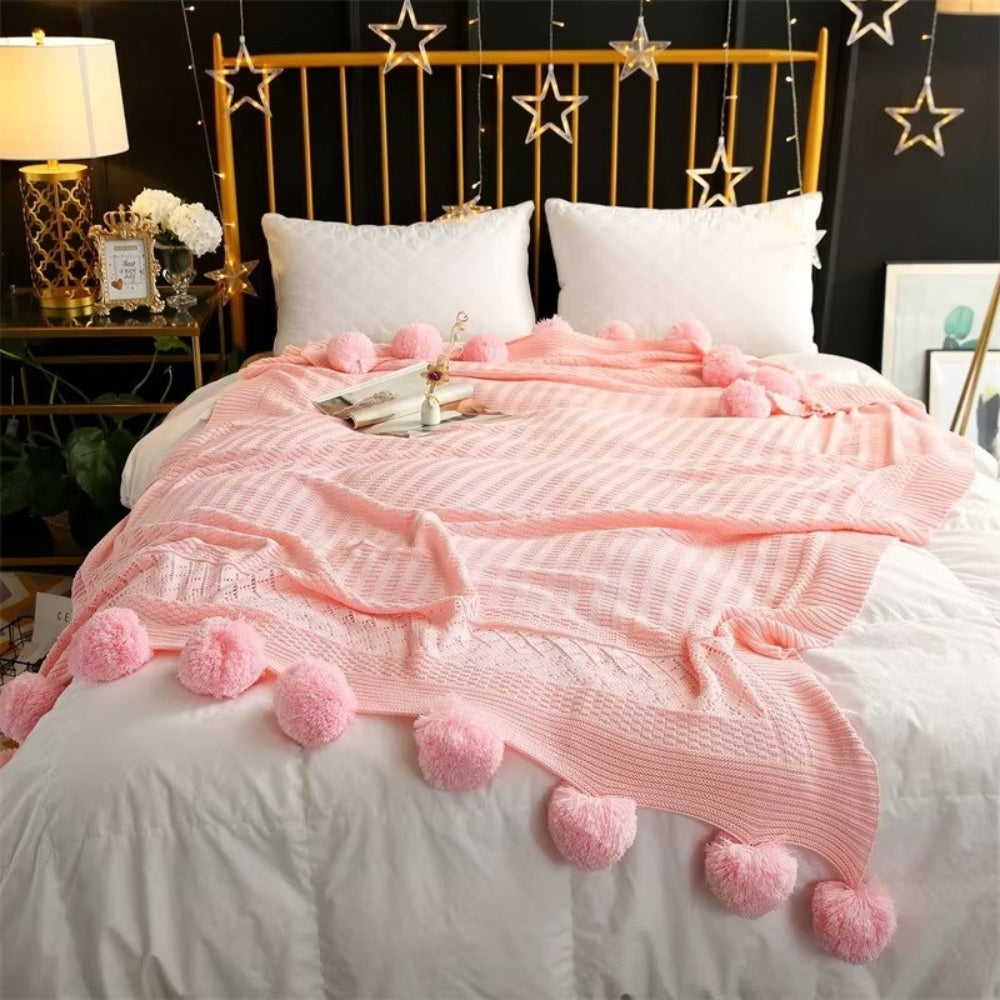 Skorter | Whimsy Fluffy Pom-Pom Macaron Blanket