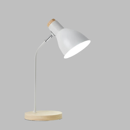 Skorter | Wooden Table Lamp – Creative Scandinavian Desk Lamp made of Wood and Metal