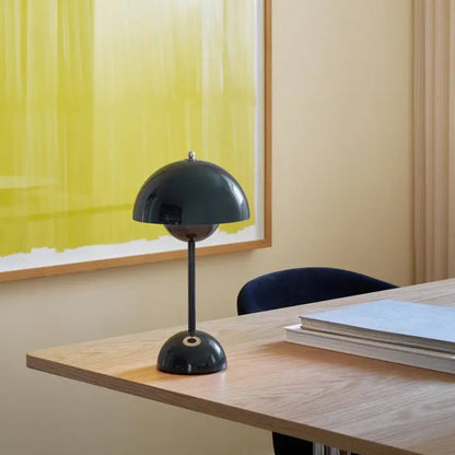 Skorter | Lunaire - LED table lamp for a modern atmosphere