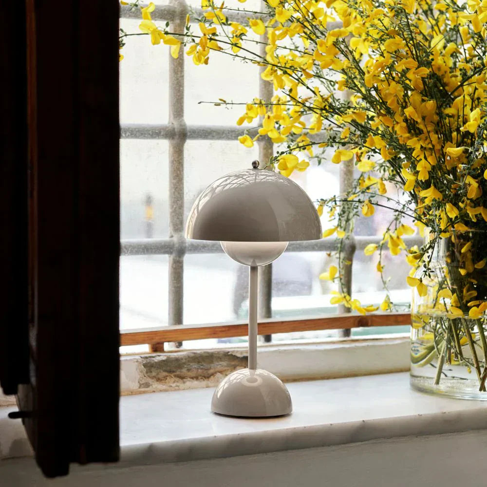 Skorter | SolarFlare - LED table lamp for a cozy interior