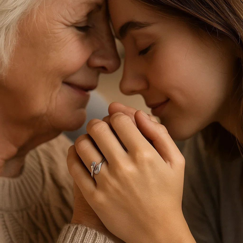 Skorter | Embrace Ring - Always Close and Connected