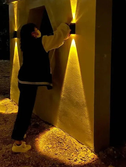 Skorter | FenceGleam - LED Garden Fence Lighting