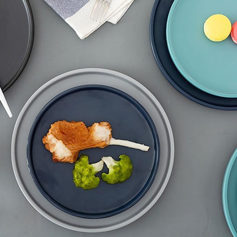 Skorter | BarnTable - Classic Farm Melamine Dinnerware Set