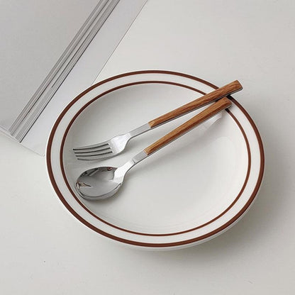 Skorter | 3-piece Stainless Steel Cutlery Set with Wooden Handle