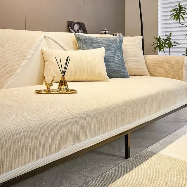 Skorter | Auraea - Sophisticated protection for your sofa