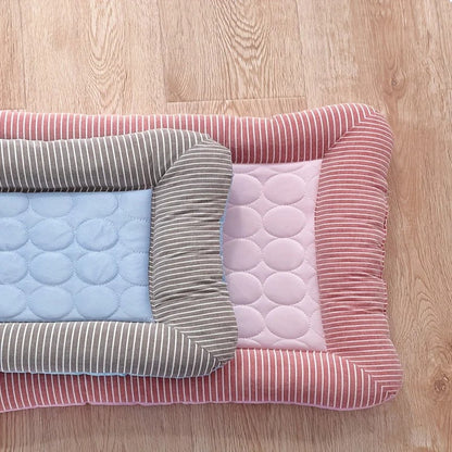Skorter | CoolPaws Relaxmat – Cooling Pet Bed for Summer Comfort