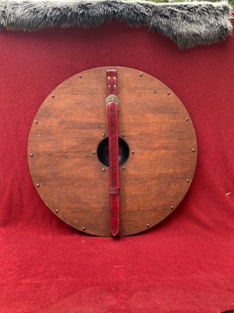 Skorter | Eivor Valhalla Raven Battle Damaged Viking Wooden Shield 30CM