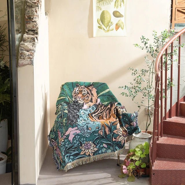 Skorter | Abstract Woven Wall Tapestry Throw Blanket