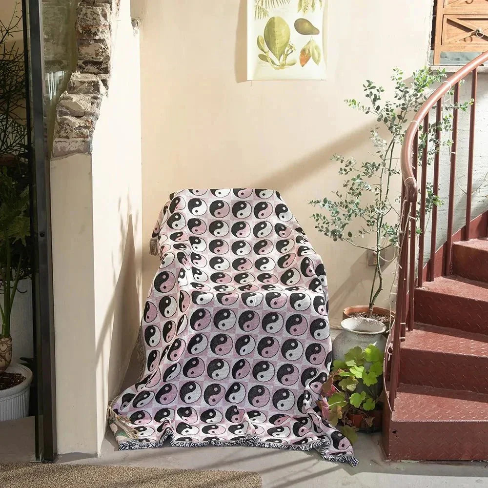 Skorter | Abstract Woven Wall Tapestry Throw Blanket