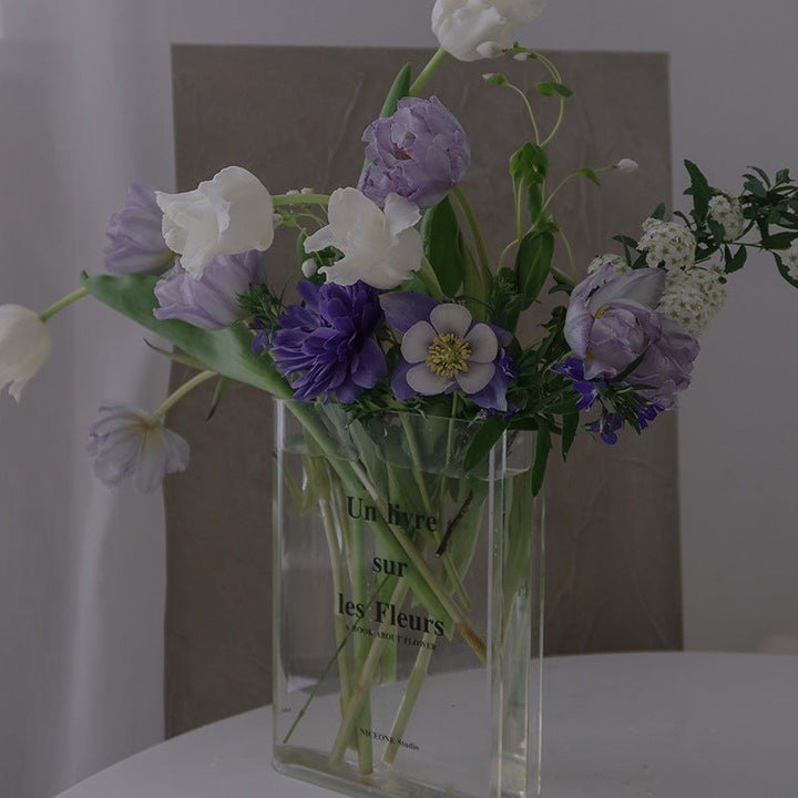 Acrylic Book Vase - SKØRTER