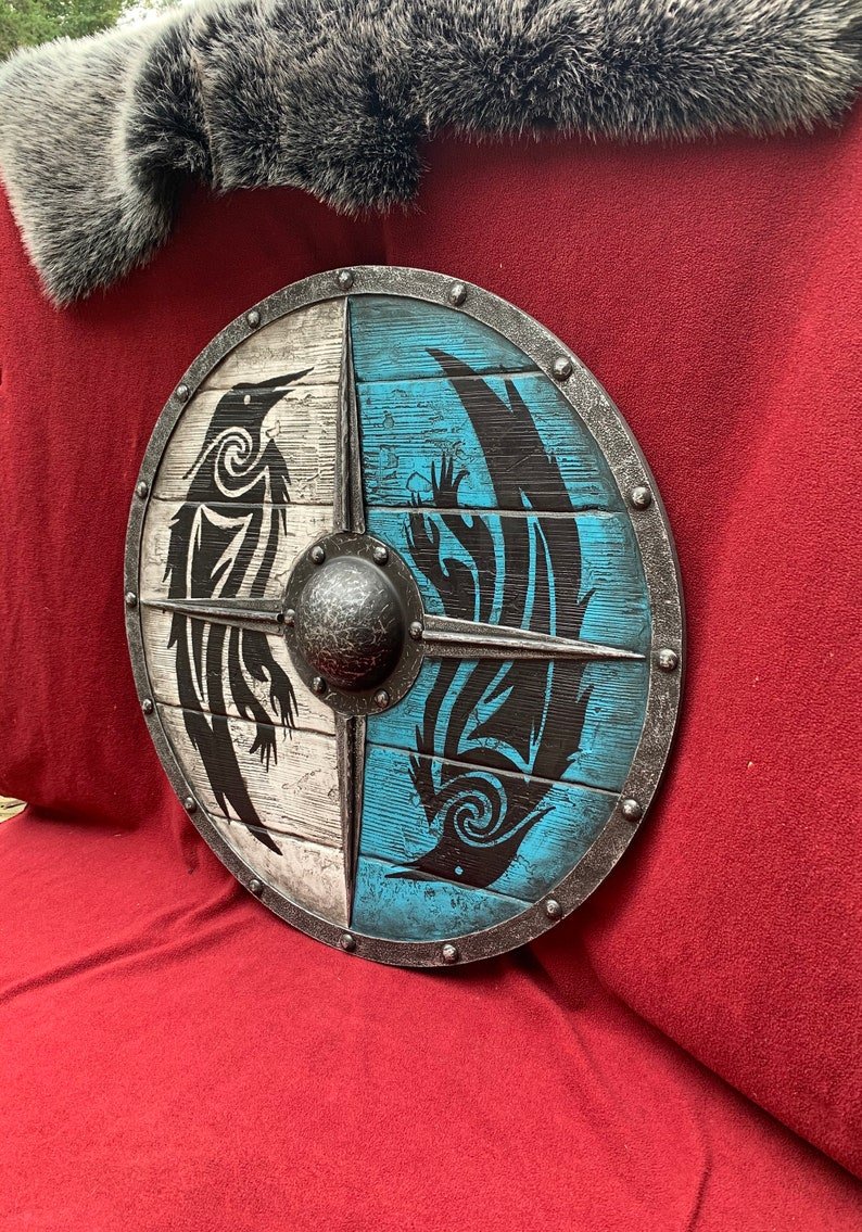 Skorter | Eivor Valhalla Raven Battle Damaged Viking Wooden Shield 30CM
