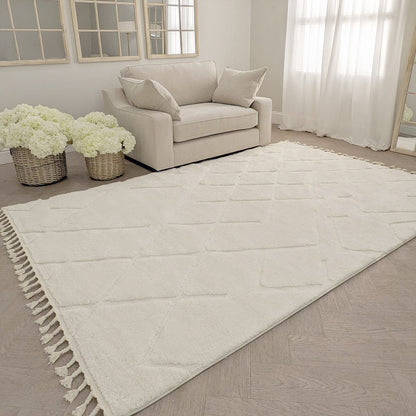 Skorter | Adira Vanilla Airy Fringe Geometric Rug