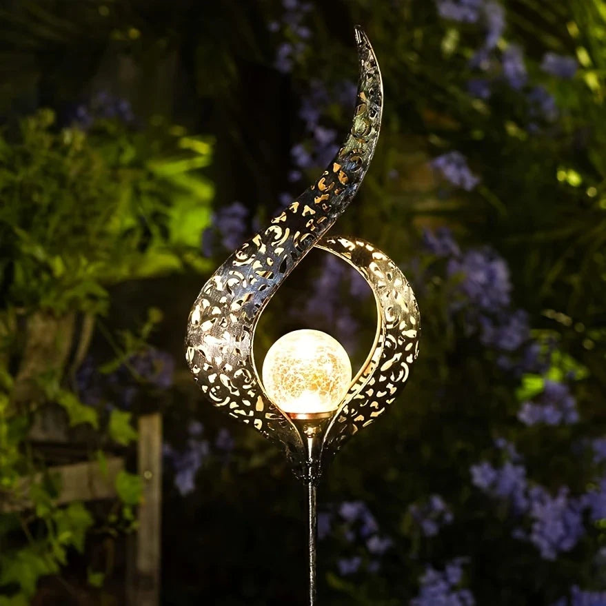Skorter | Solar Garden Light made of Metal – Waterproof LED Design in Moon, Flame, Sun or Star Shape