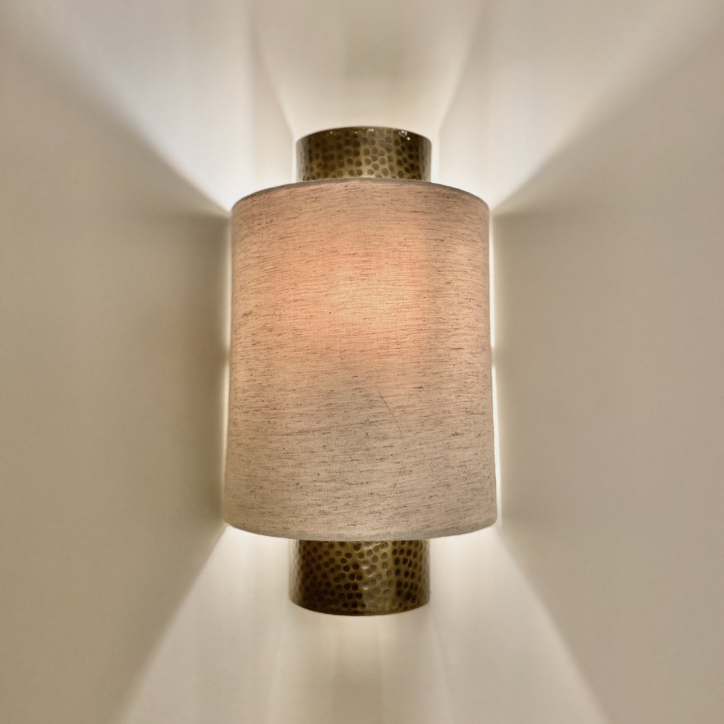 Skorter | Amayah Bronze Hammered Effect Wall Lamp