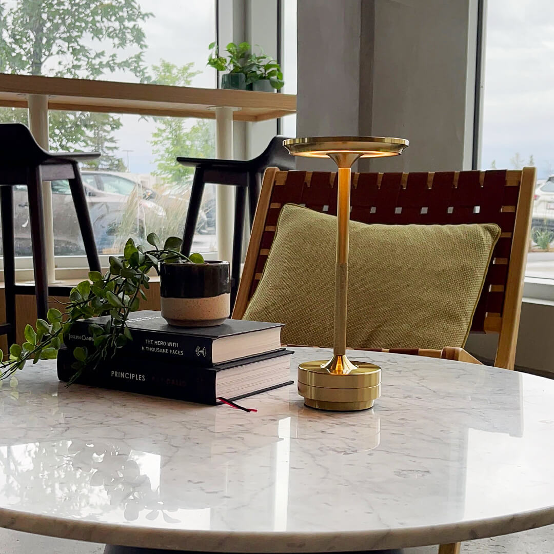 Skorter | Ambient Metallic Wireless Table Lamp