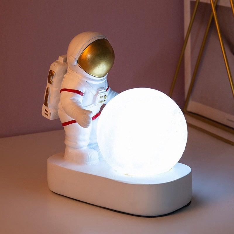 Skorter | Astronaut lamp