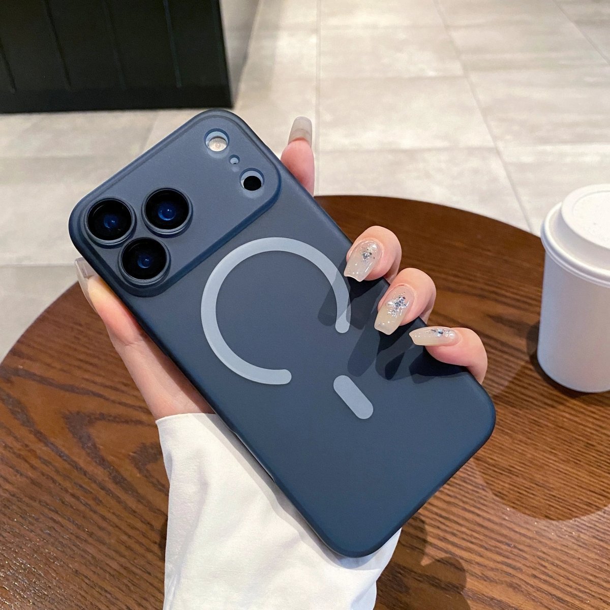 Skorter | AURACLEAR – Ultra-Thin Matte Clear MagSafe Case for iPhone