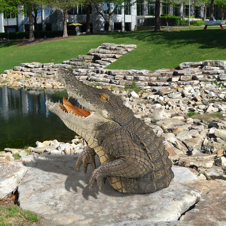 Skorter | Garden Swamp Gator Statue