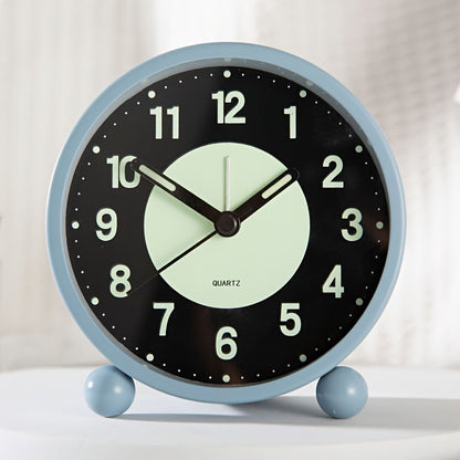 Skorter | EleganceMetal - Chic Metal Alarm Clock with Soft Night Light