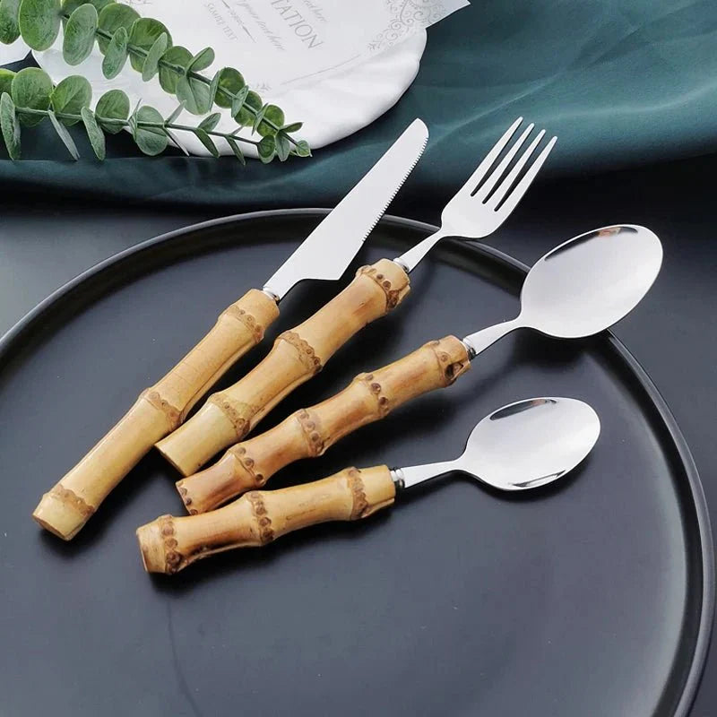 Skorter | Bamboo Handle Cutlery Set Made of Stainless Steel