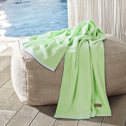 Skorter | Bambora Plush Bath Towel | Extra-soft bamboo fabric for spa, gym, and home use