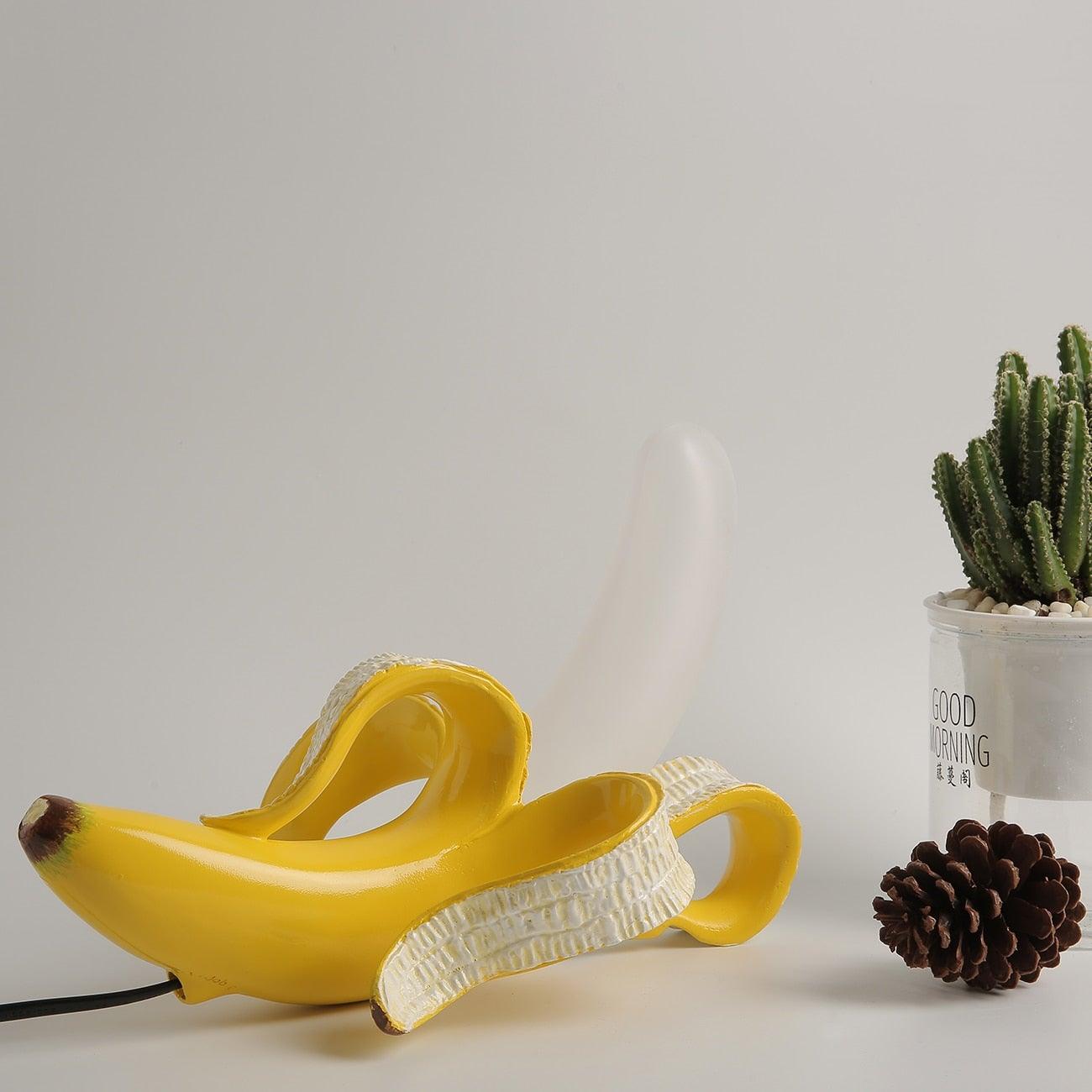 Skorter | Banana Desk Lamp