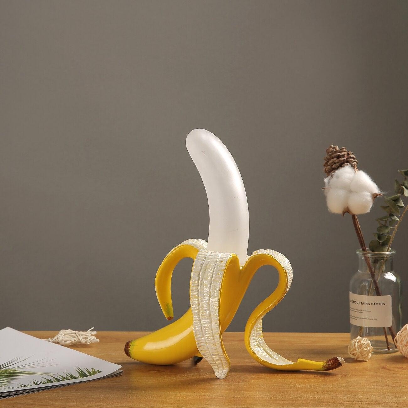 Skorter | Banana Desk Lamp