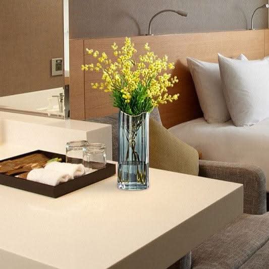 Skorter | CASSINA – Elegant ceramic vase for stylish living spaces