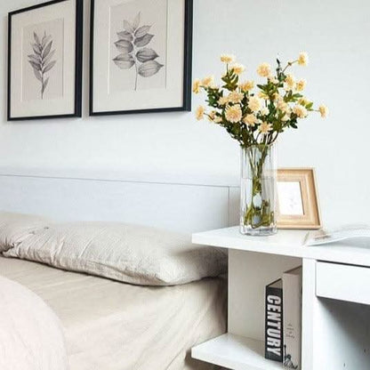 Skorter | CASSINA – Elegant ceramic vase for stylish living spaces