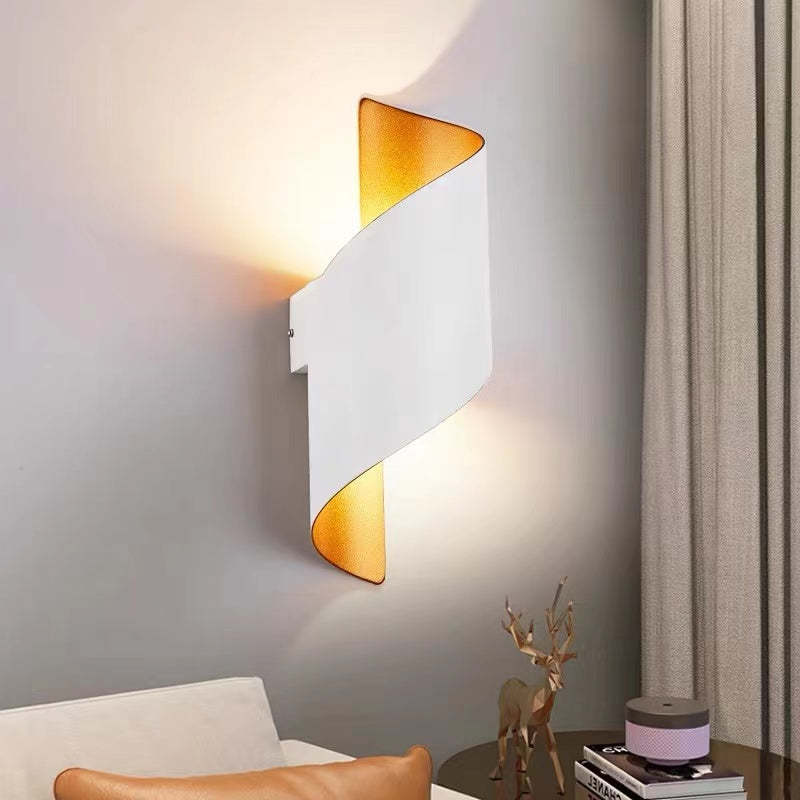 Skorter | Orr Modern LED Wall Lamp, Spiral, Indoor, White/Black, Metal