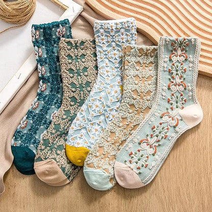 Skorter | 5 Pair Vintage Flower Embroidery Socks