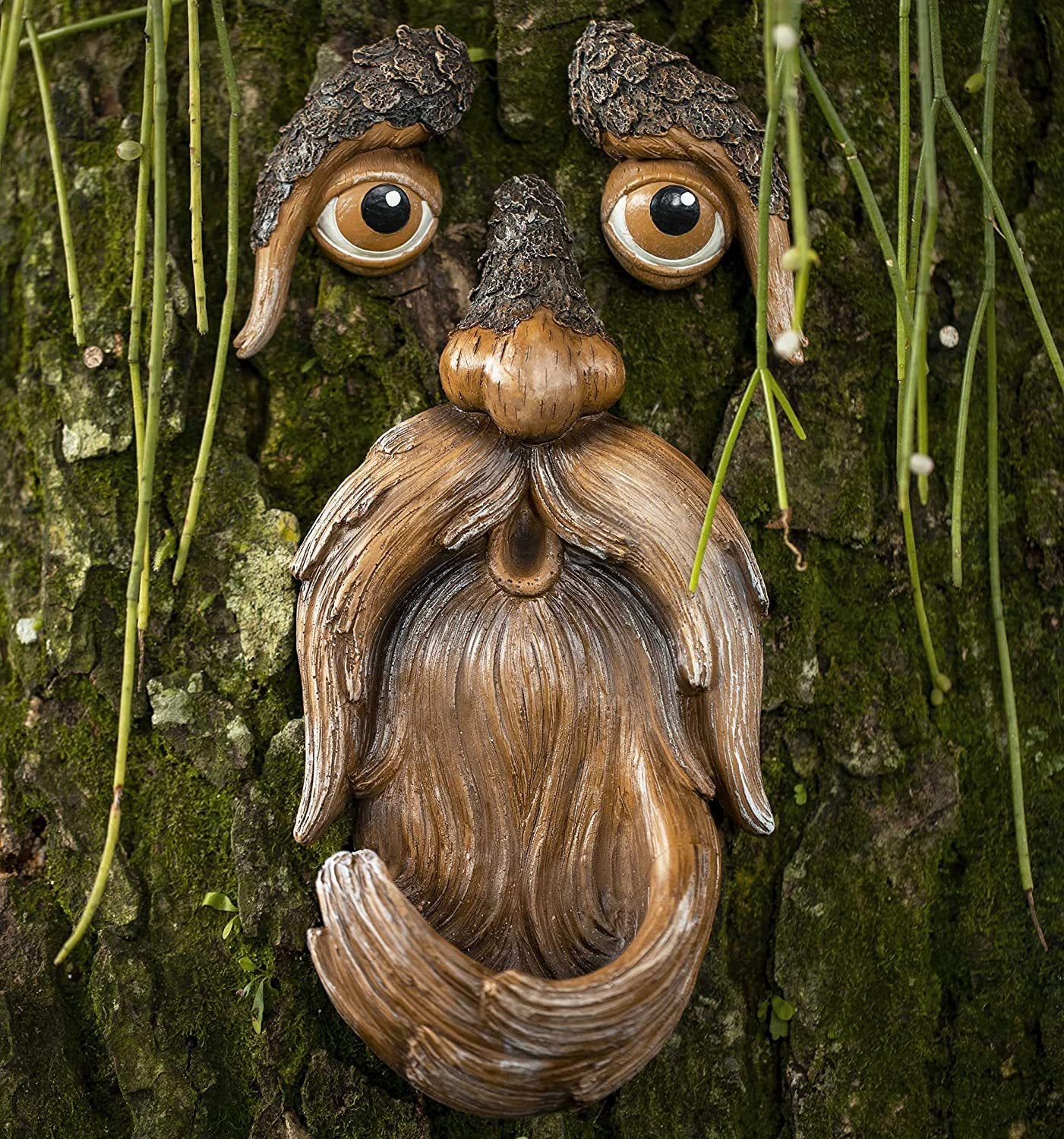 Skorter | Bird Feeding Apparatus Old Man Wood Figurine