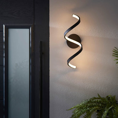 Skorter | Black LED Twisted Outdoor Wall Lamp