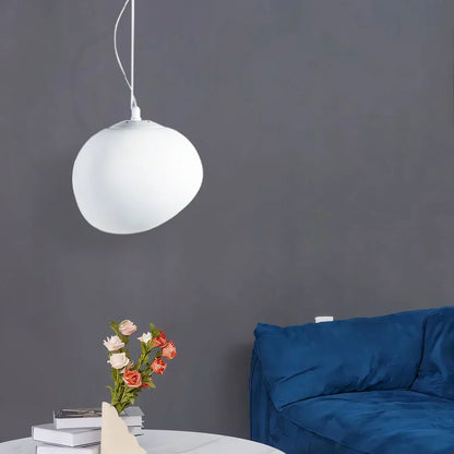 Skorter | pendant lamp in white stone shape for ambiance lighting