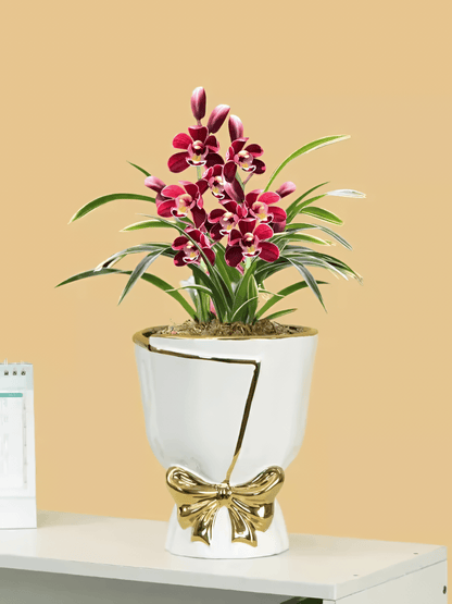 Skorter | BOLD BOW VASE | MODERN VASE