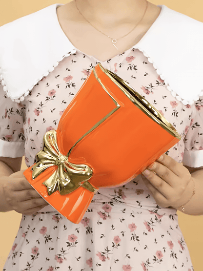 Skorter | BOLD BOW VASE | MODERN VASE