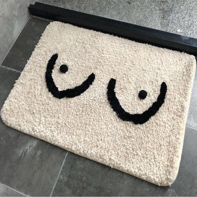Skorter | Bath mat with tits